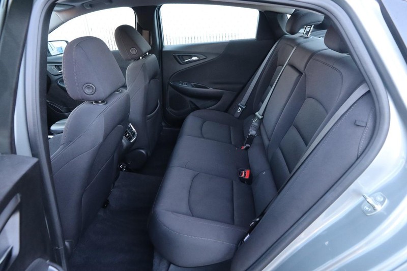 Chevrolet Malibu Vehicle Image 10