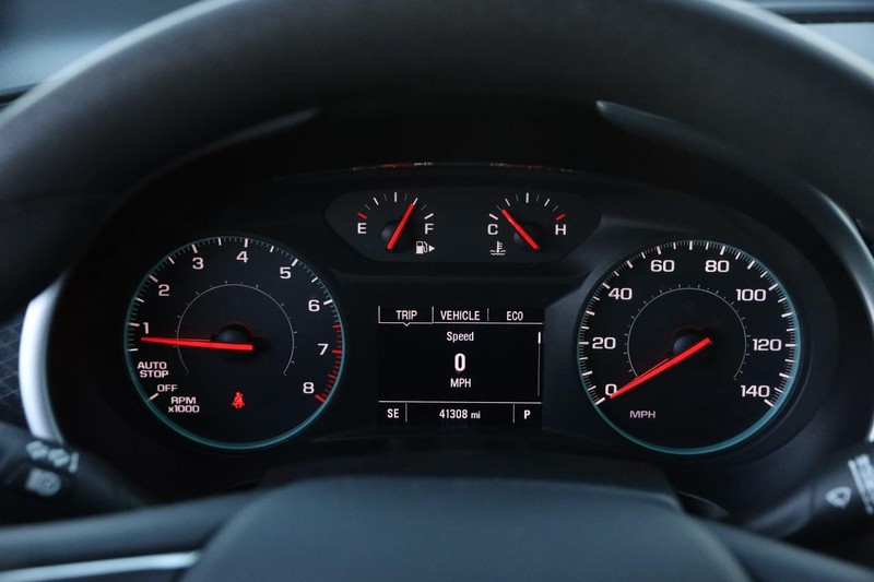 Chevrolet Malibu Vehicle Image 14