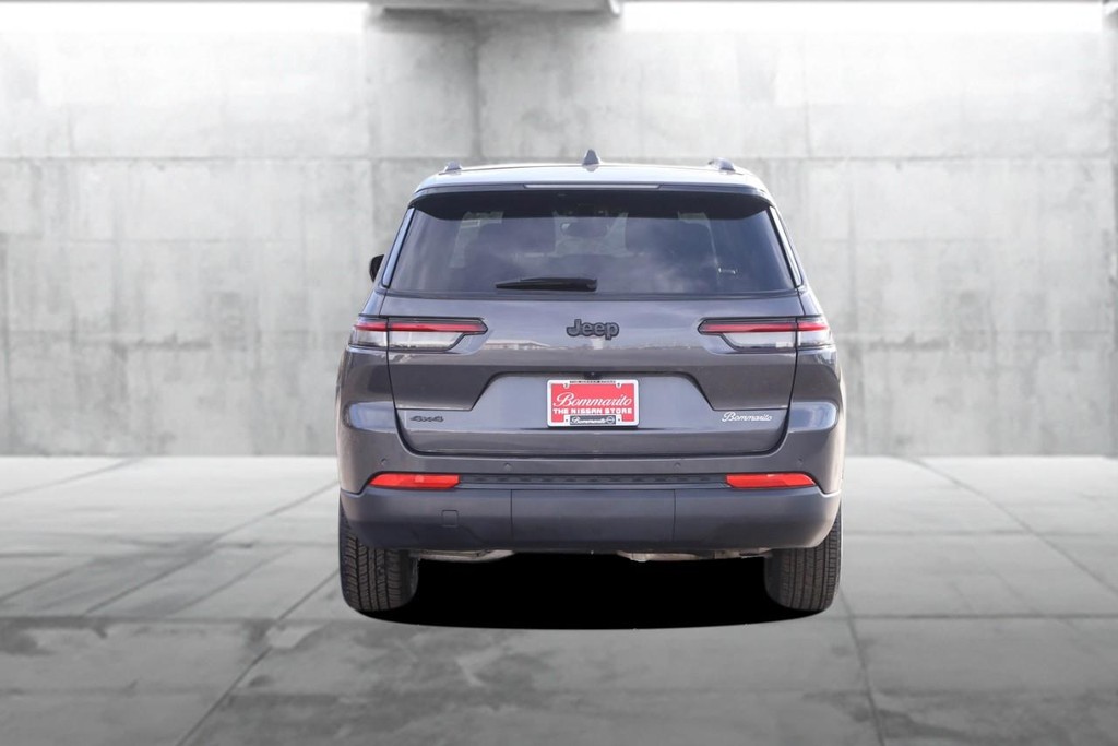 Jeep Grand Cherokee L Vehicle Image 06