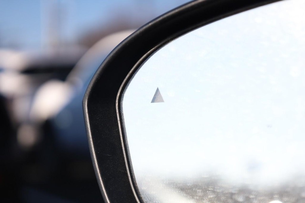 Nissan Kicks Vehicle Image 22