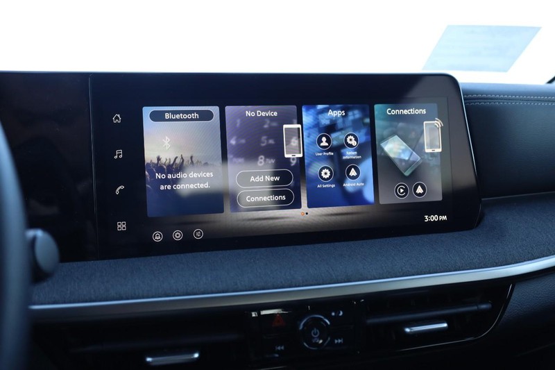 Nissan Kicks Vehicle Image 13