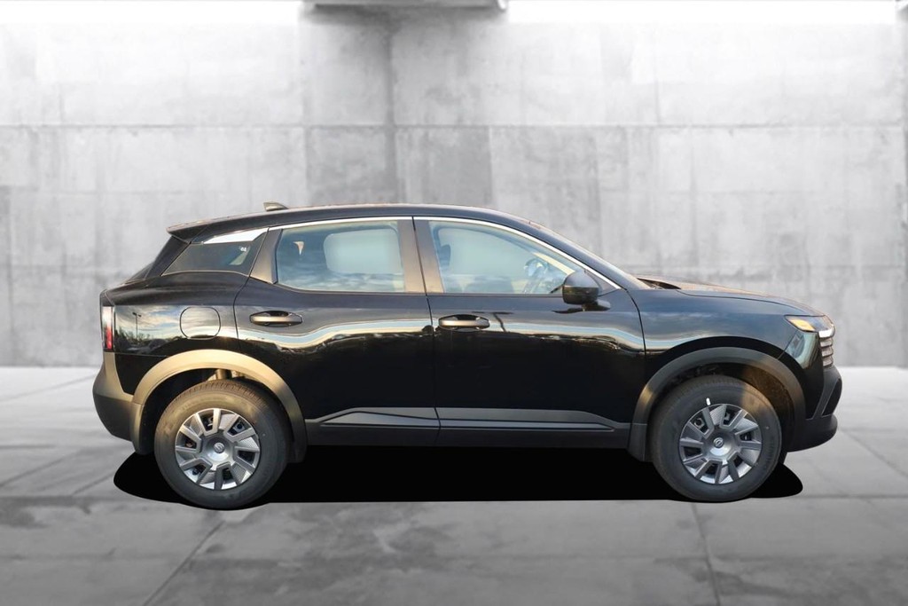 Nissan Kicks Vehicle Image 05
