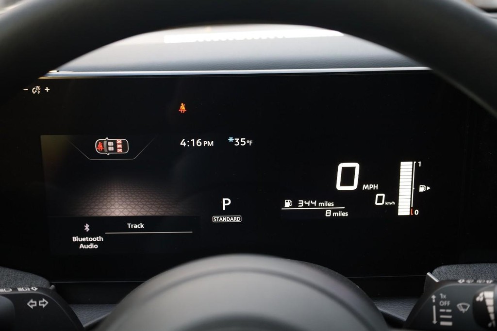 Nissan Kicks Vehicle Image 10