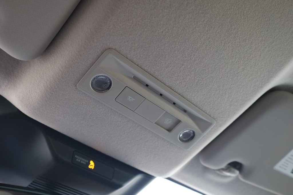 Nissan Kicks Vehicle Image 17