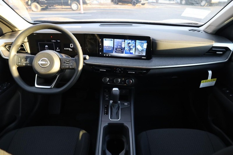 Nissan Kicks Vehicle Image 22