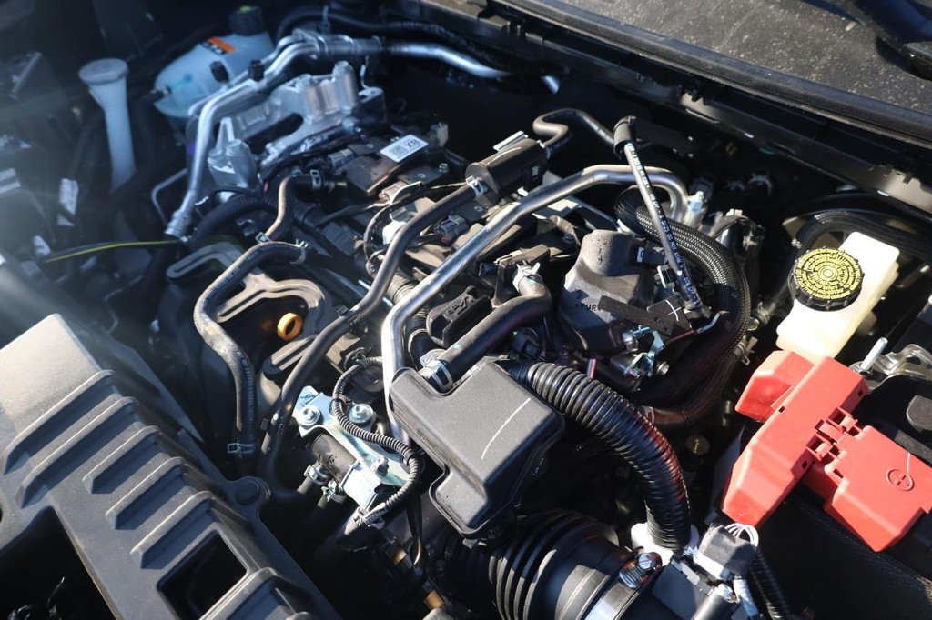 Nissan Kicks Vehicle Image 24