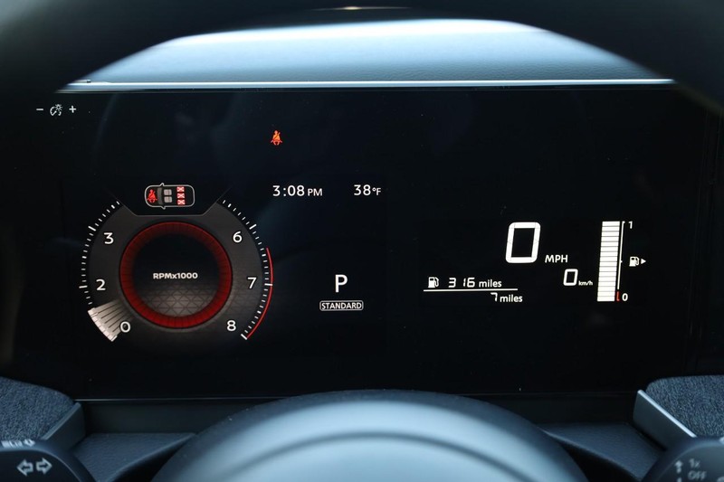 Nissan Kicks Vehicle Image 10