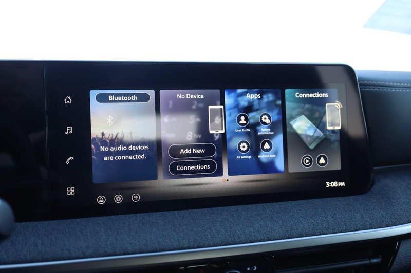 Nissan Kicks Vehicle Image 11