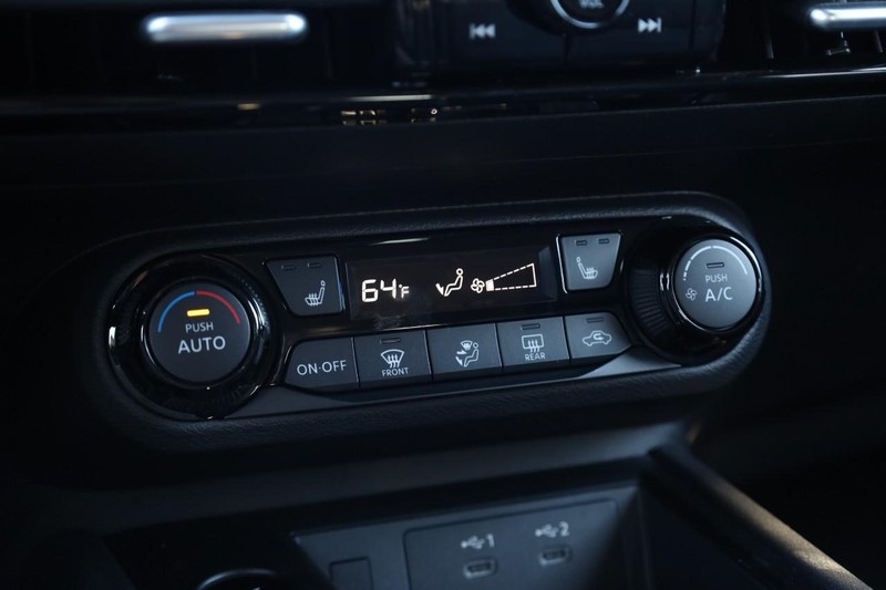 Nissan Kicks Vehicle Image 14