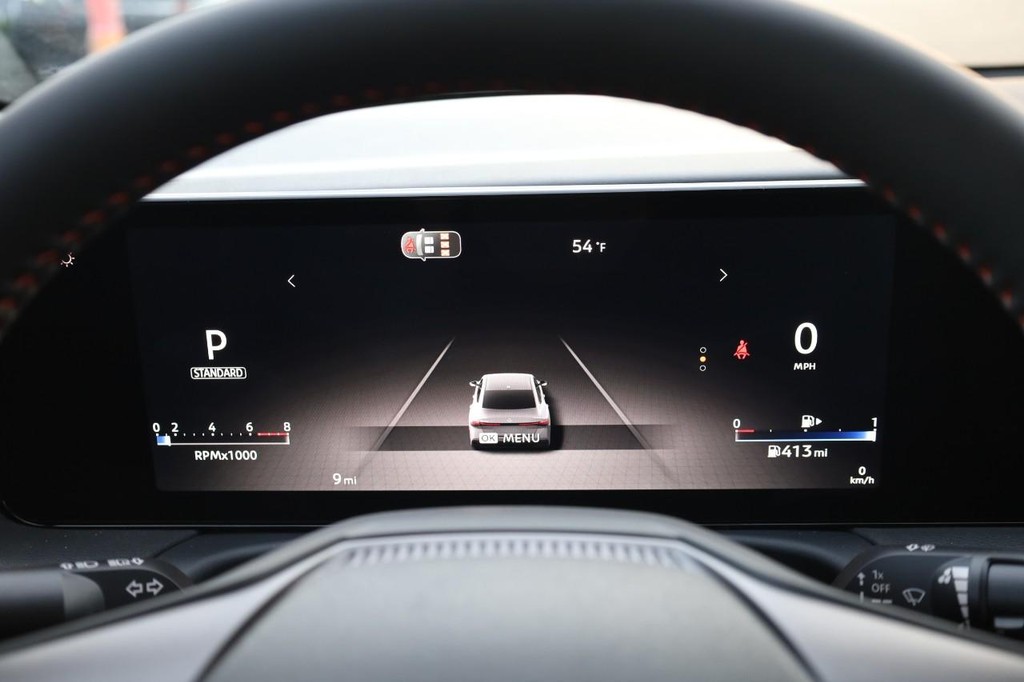 Nissan Sentra Vehicle Image 10