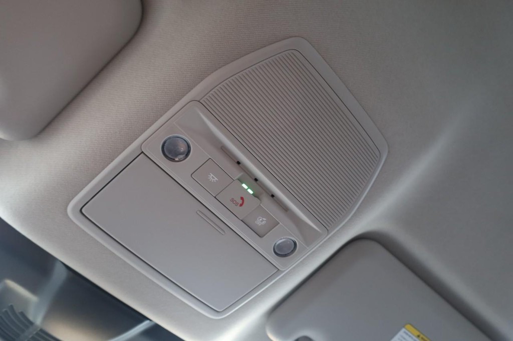 Nissan Sentra Vehicle Image 17