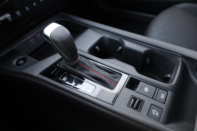 Nissan Sentra Vehicle Image 16