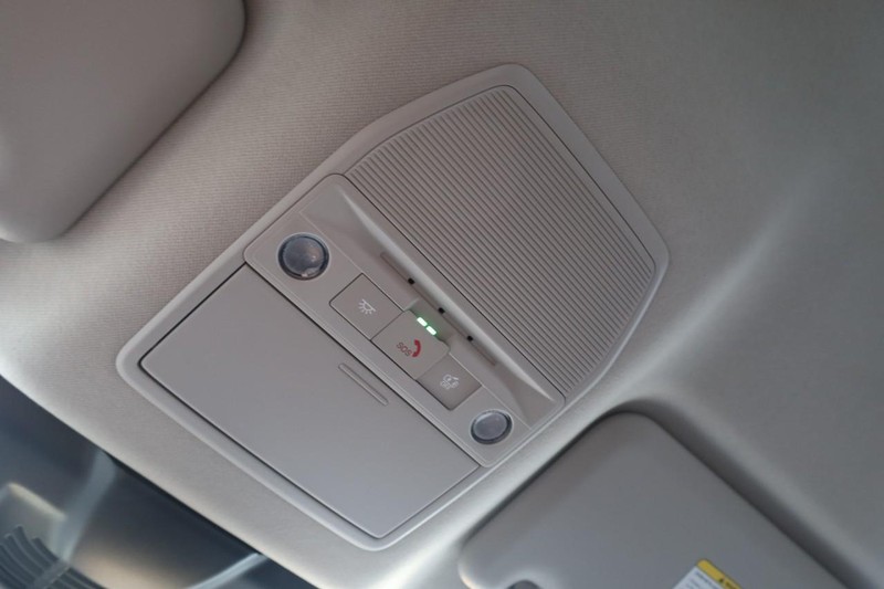 Nissan Sentra Vehicle Image 17