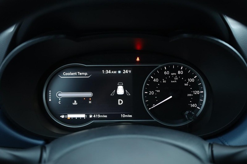 Nissan Versa Vehicle Image 10