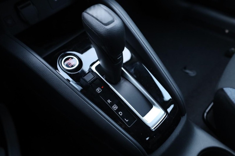 Nissan Versa Vehicle Image 15