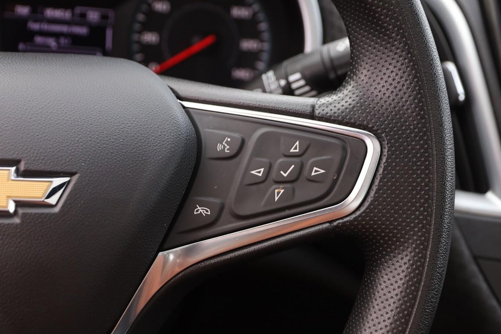 Chevrolet Malibu Vehicle Full-screen Gallery Image 19