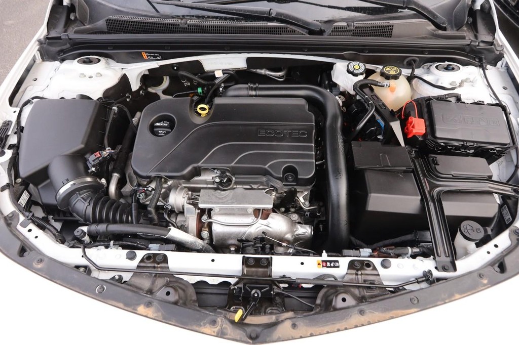 Chevrolet Malibu Vehicle Full-screen Gallery Image 33