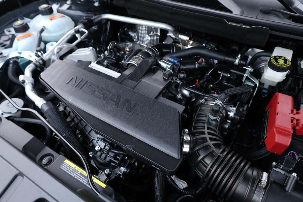 Nissan Rogue Vehicle Image 25