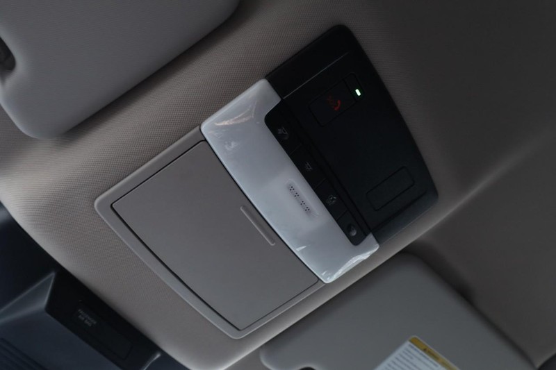 Nissan Rogue Vehicle Image 16