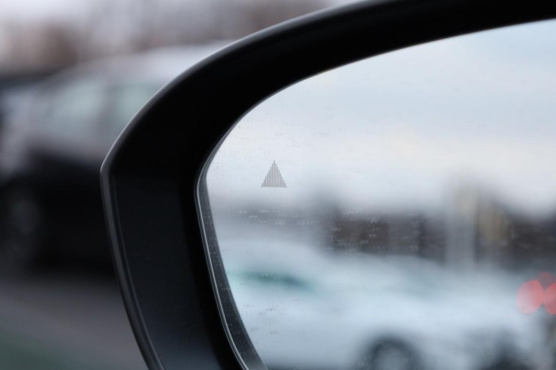 Nissan Rogue Vehicle Image 19