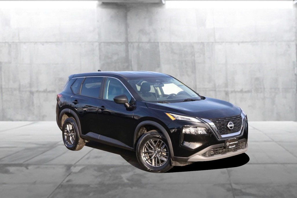 Nissan Rogue Vehicle Image 02