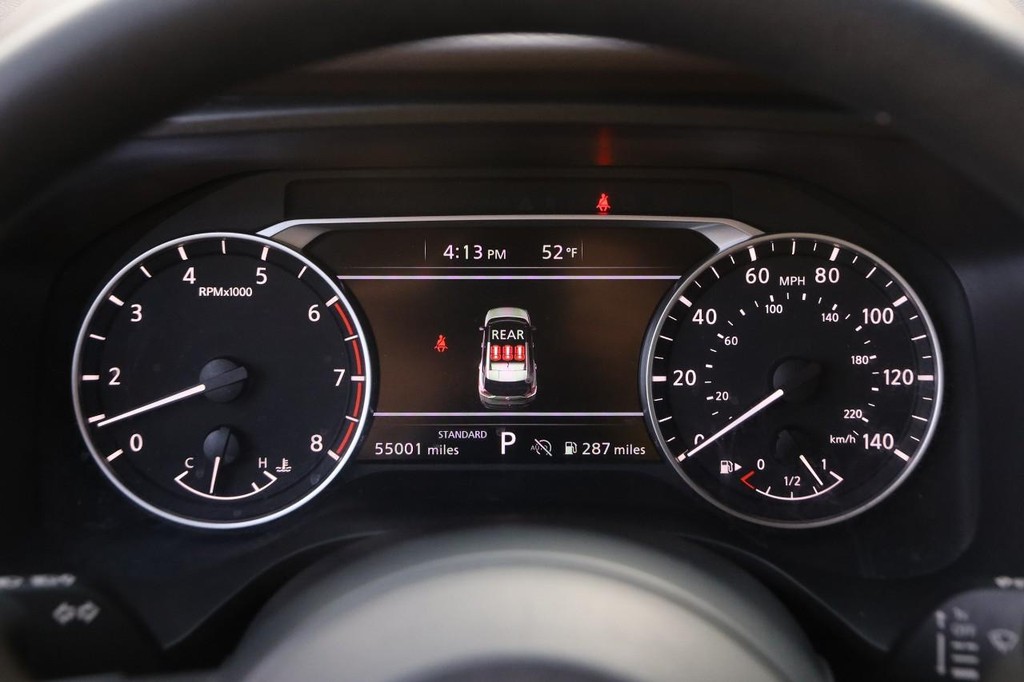 Nissan Rogue Vehicle Image 13