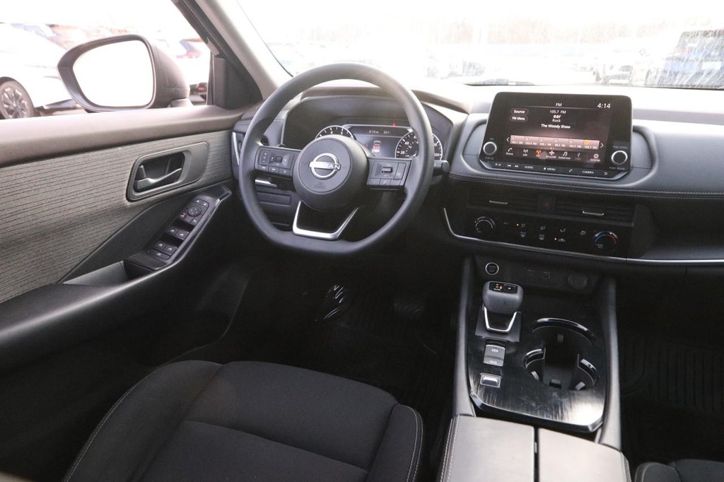 Nissan Rogue Vehicle Image 20