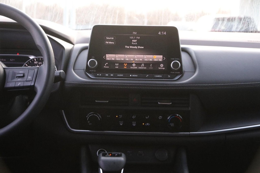 Nissan Rogue Vehicle Image 22