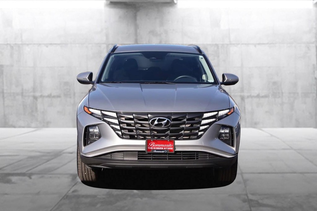 Hyundai Tucson Vehicle Image 04