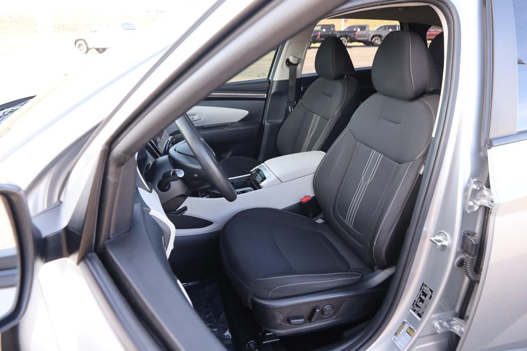 Hyundai Tucson Vehicle Image 09