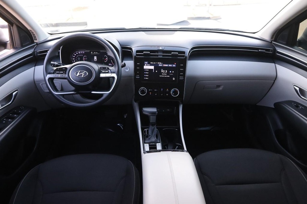 Hyundai Tucson Vehicle Image 23