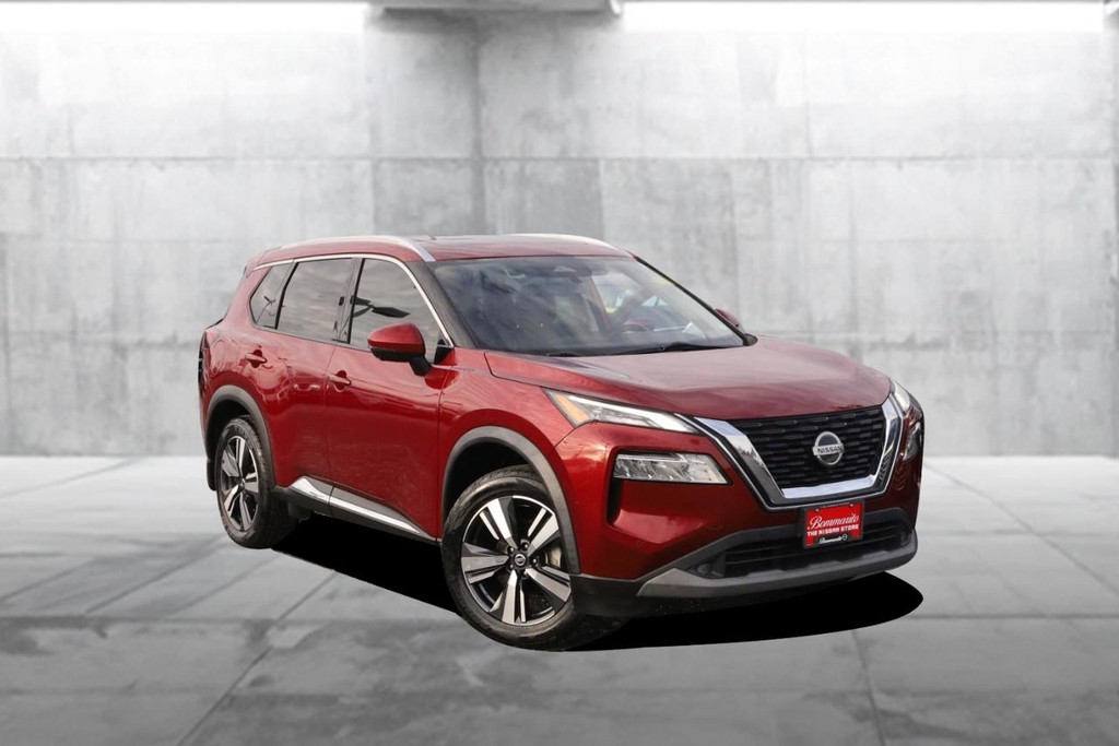 Nissan Rogue Vehicle Image 02