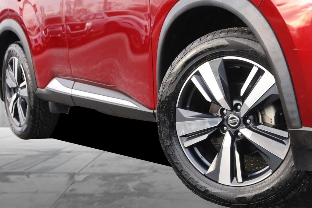 Nissan Rogue Vehicle Image 03