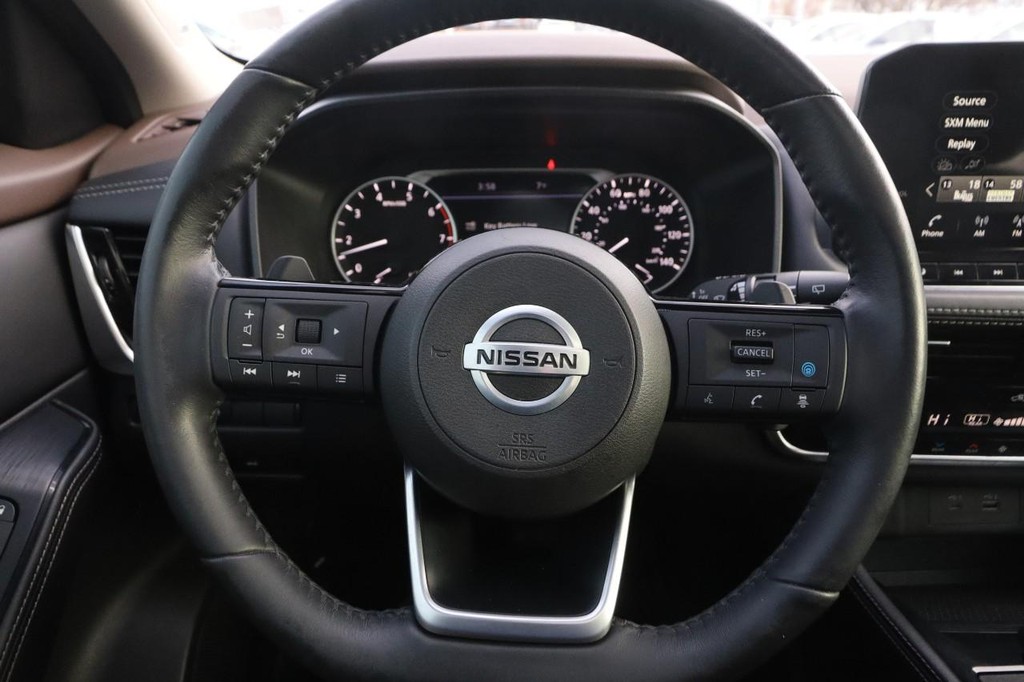 Nissan Rogue Vehicle Image 12