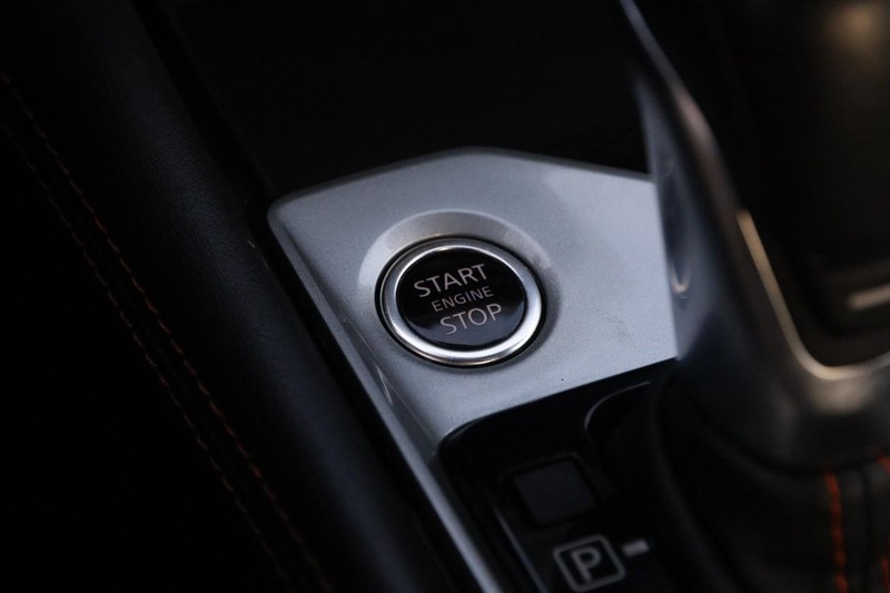 Nissan Altima Vehicle Image 17