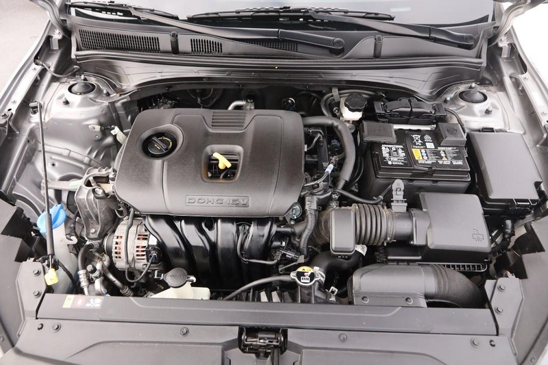 Kia Forte Vehicle Image 24