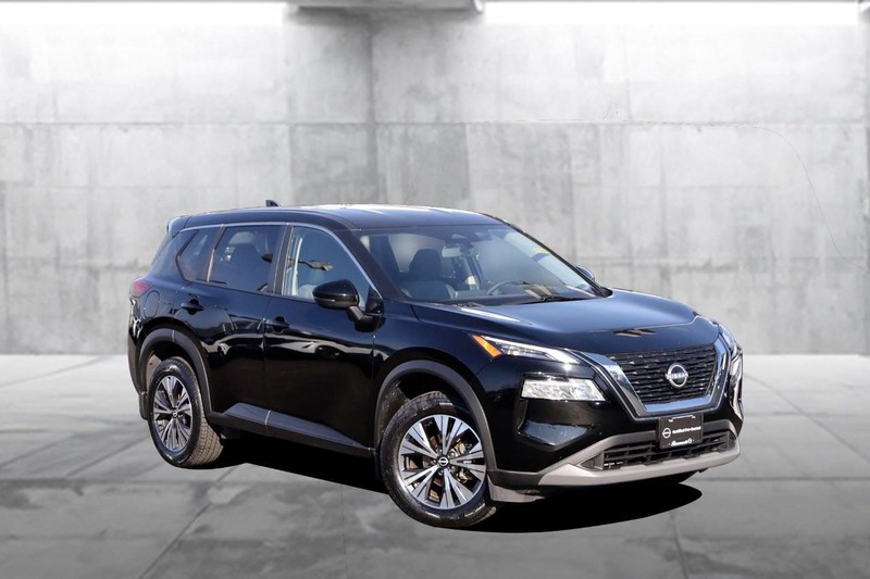 Nissan Rogue Vehicle Image 02