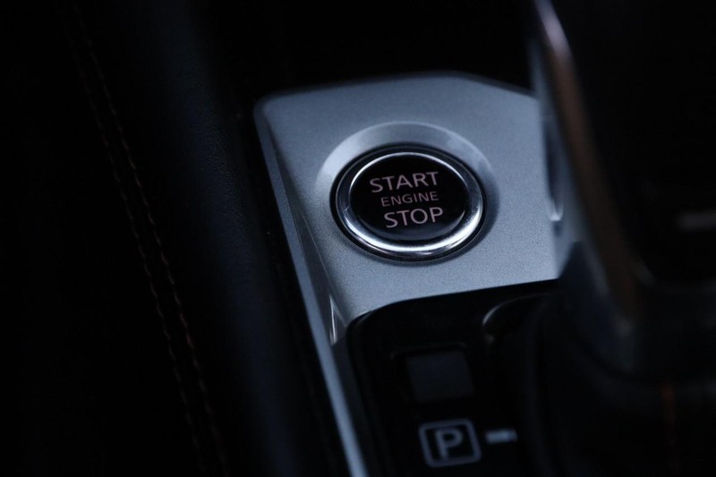 Nissan Altima Vehicle Image 14