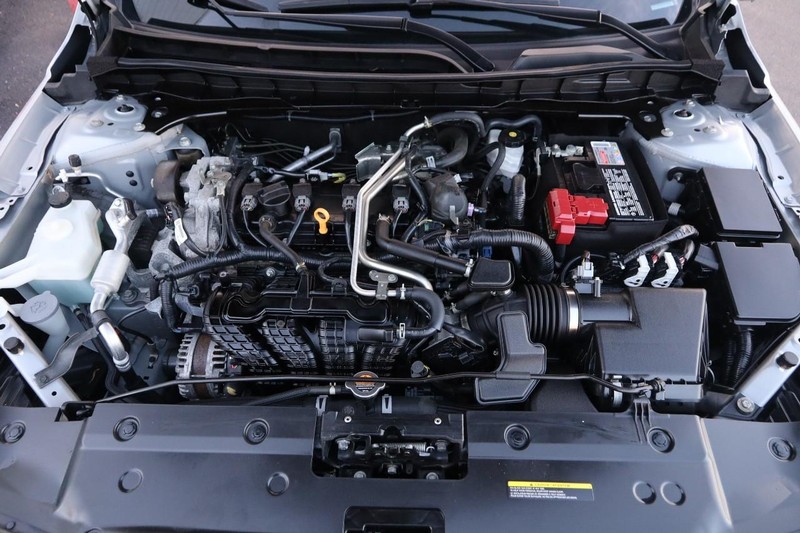 Nissan Altima Vehicle Image 24