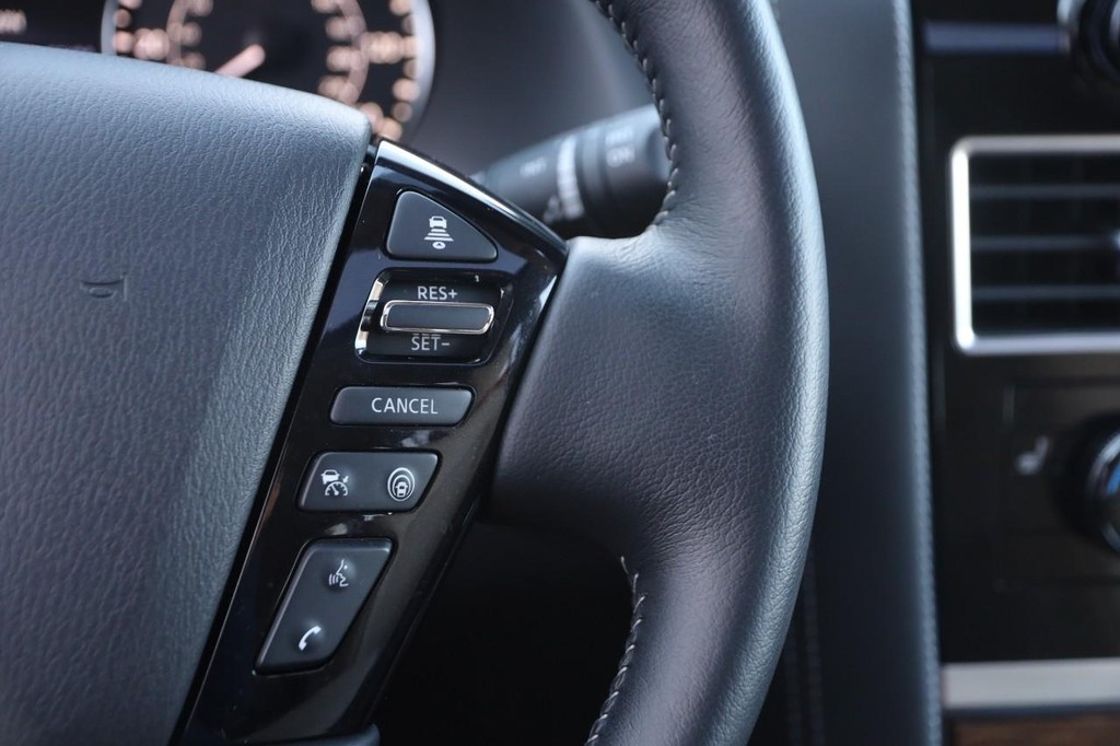 Nissan Armada Vehicle Image 15