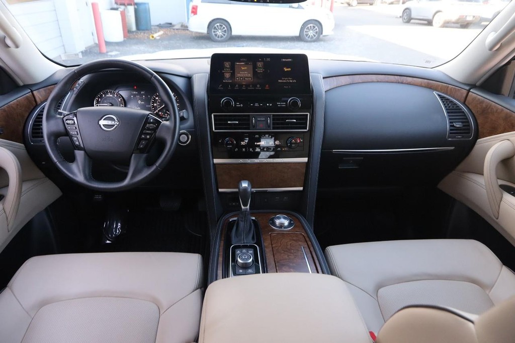 Nissan Armada Vehicle Image 24