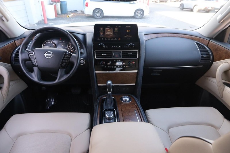Nissan Armada Vehicle Image 24