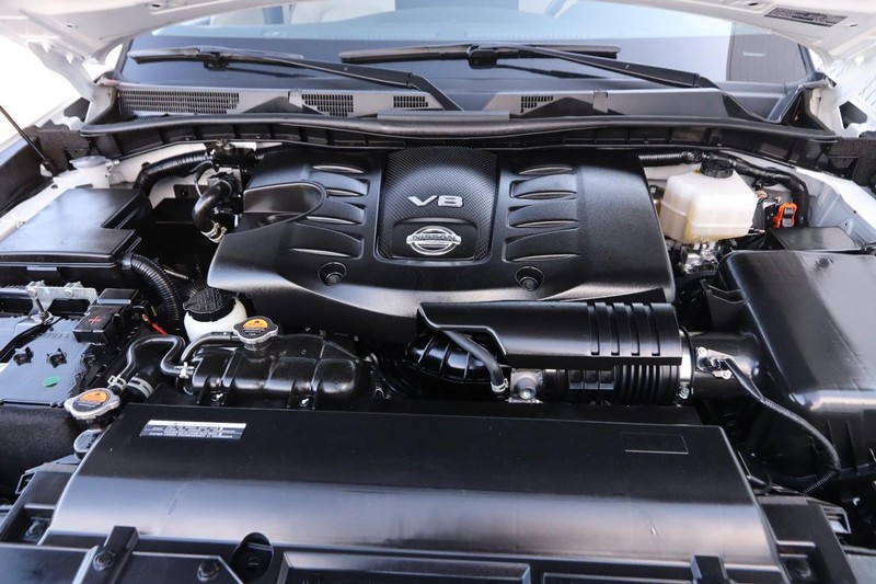 Nissan Armada Vehicle Image 30