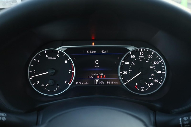 Nissan Sentra Vehicle Image 10