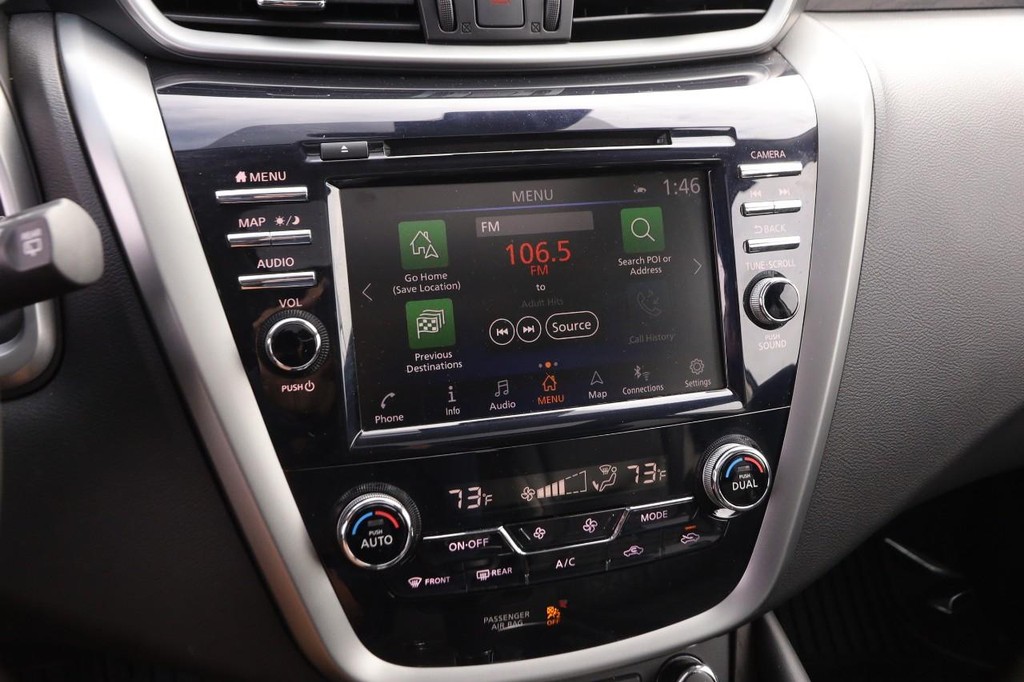 Nissan Murano Vehicle Full-screen Gallery Image 16