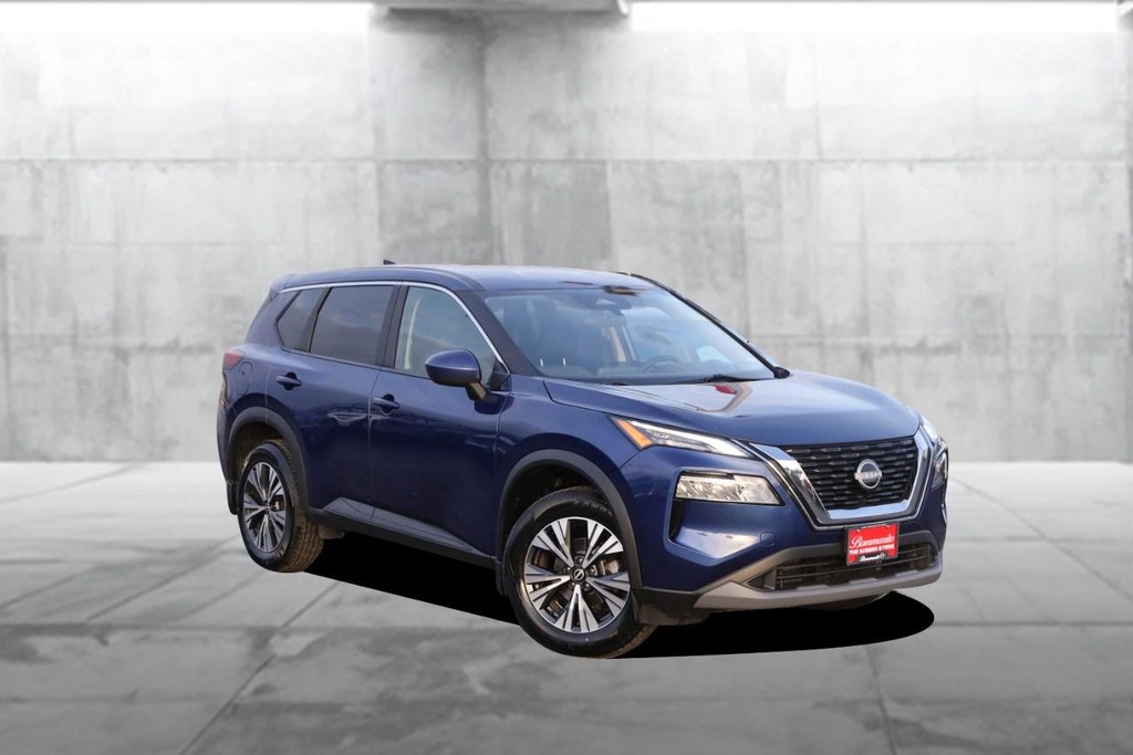 Nissan Rogue Vehicle Image 02