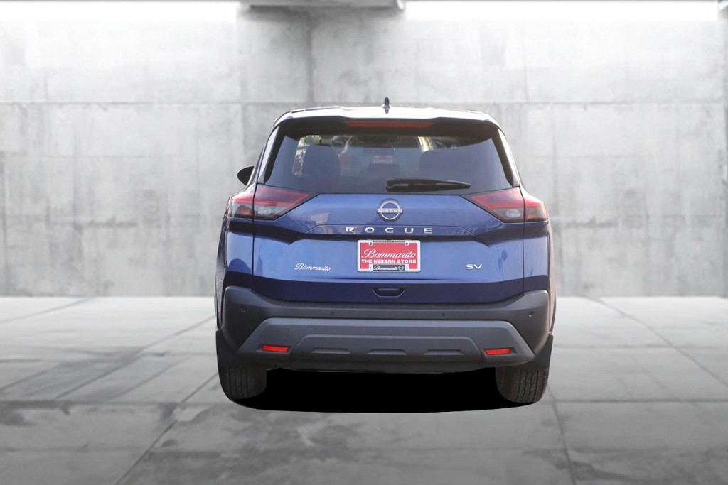 Nissan Rogue Vehicle Image 06