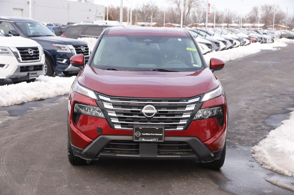 Nissan Rogue Vehicle Image 04