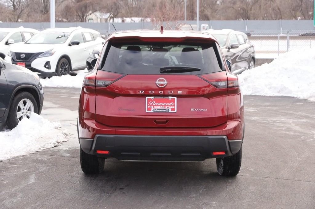 Nissan Rogue Vehicle Image 06