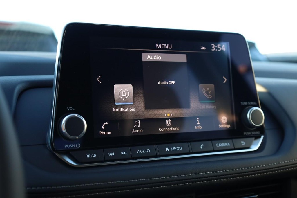 Nissan Rogue Vehicle Image 14